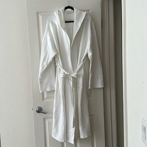 ❗️SOLD❗️Eberjey Zen Long Spa Robe
